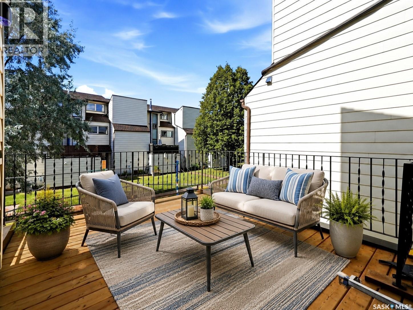 5056 10Th Avenue, Regina, SK - Outdoor With Deck Patio Veranda With Exterior
