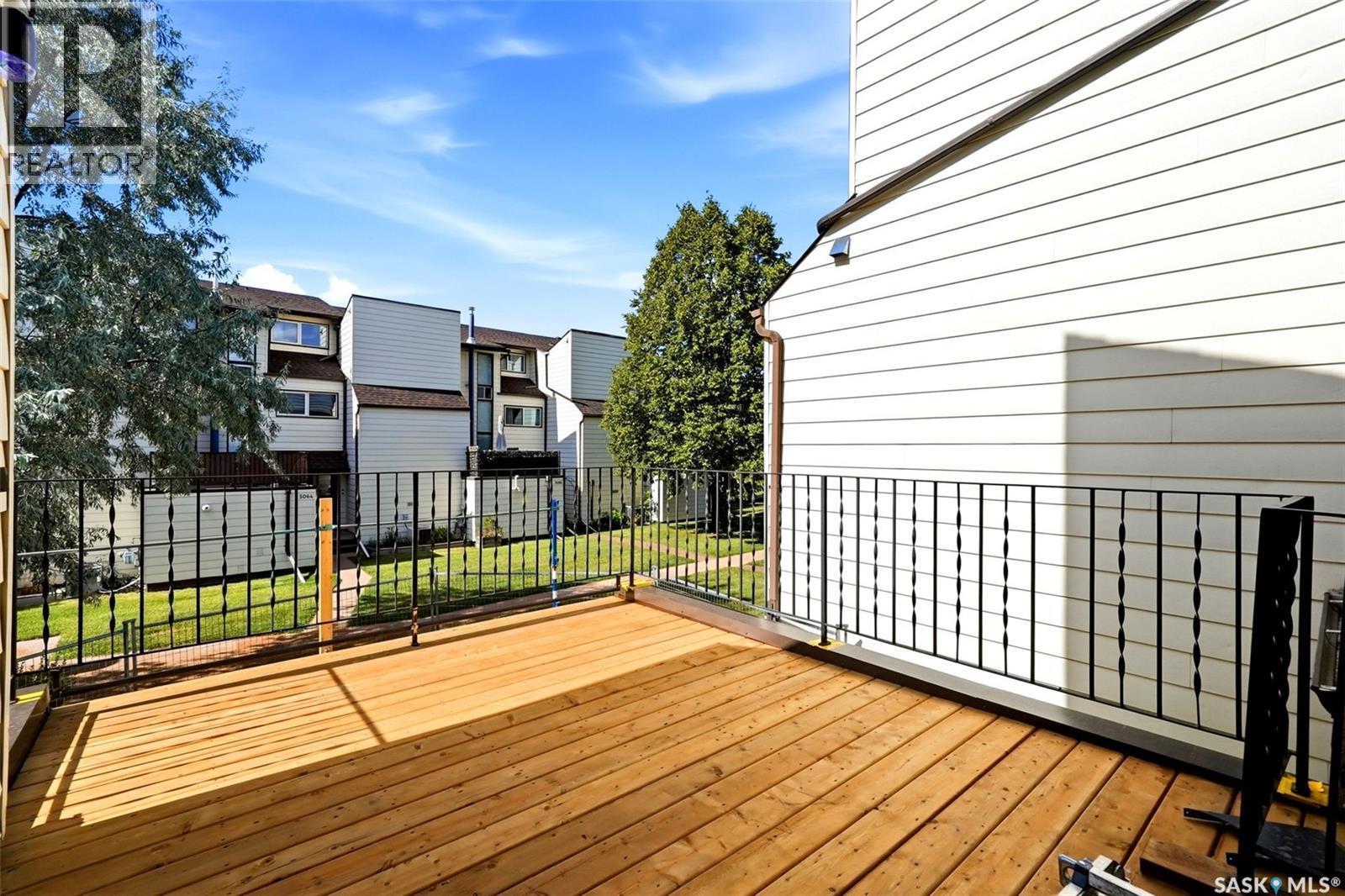 5056 10Th Avenue, Regina, SK - Outdoor With Exterior