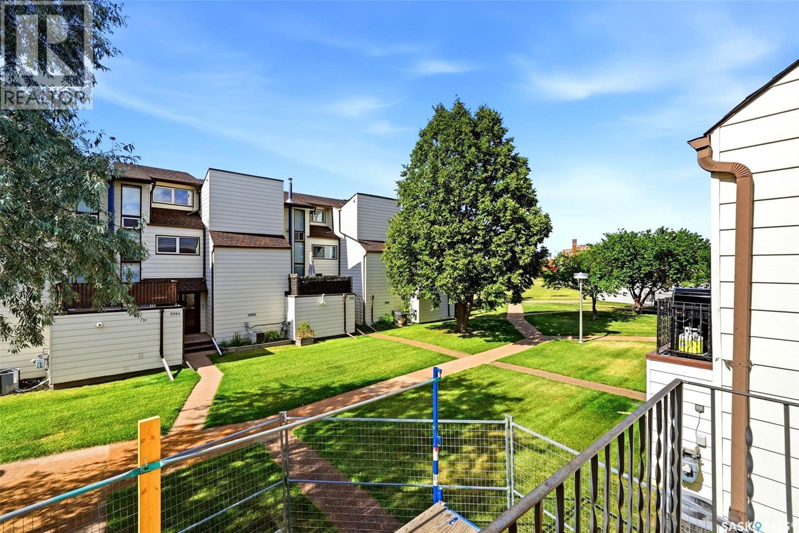 5056 10Th Avenue, Regina, SK - Outdoor