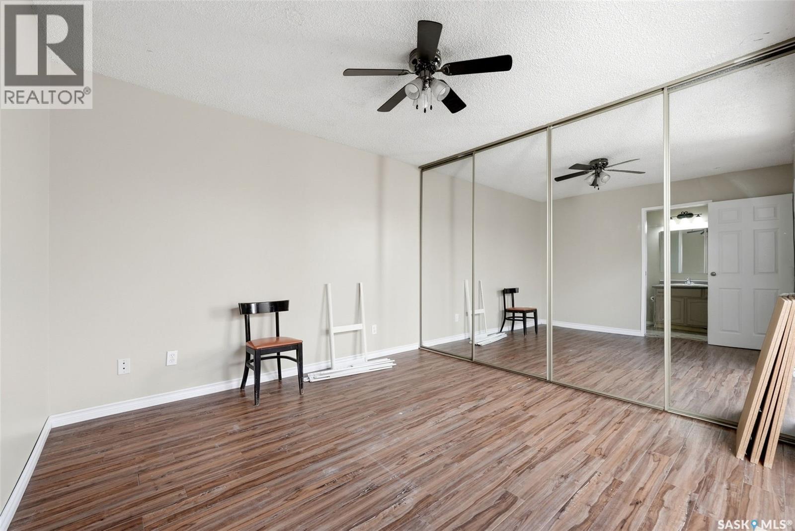 5056 10Th Avenue, Regina, SK - Indoor Photo Showing Other Room