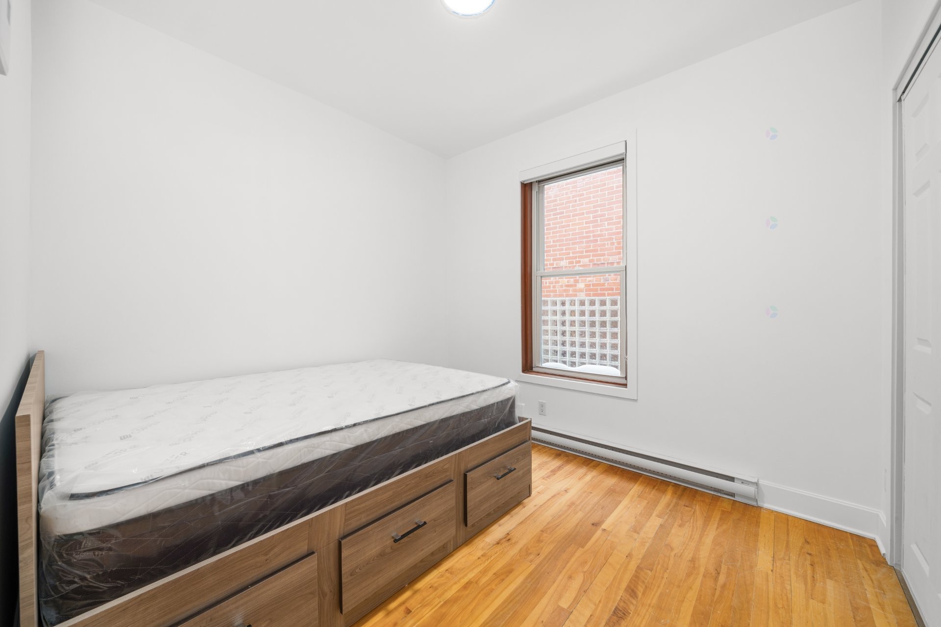 Bedroom - 354 Boul. St-Joseph O., Montréal (Le Plateau-Mont-Royal), QC - Indoor