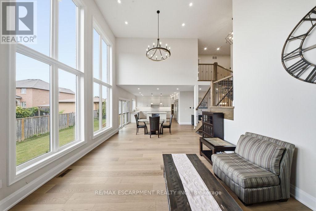 62 Jeremy Street, Hamilton, ON