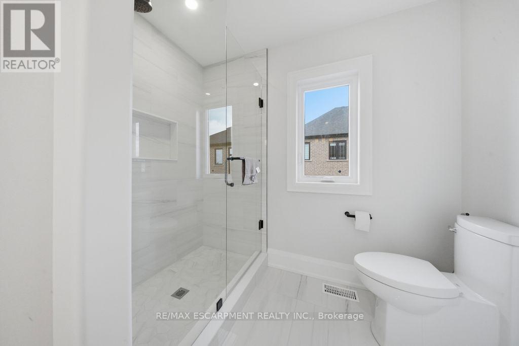 62 Jeremy Street, Hamilton, ON