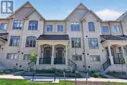 10 ABBEY HILL LANE E Markham, ON L6C 3L5