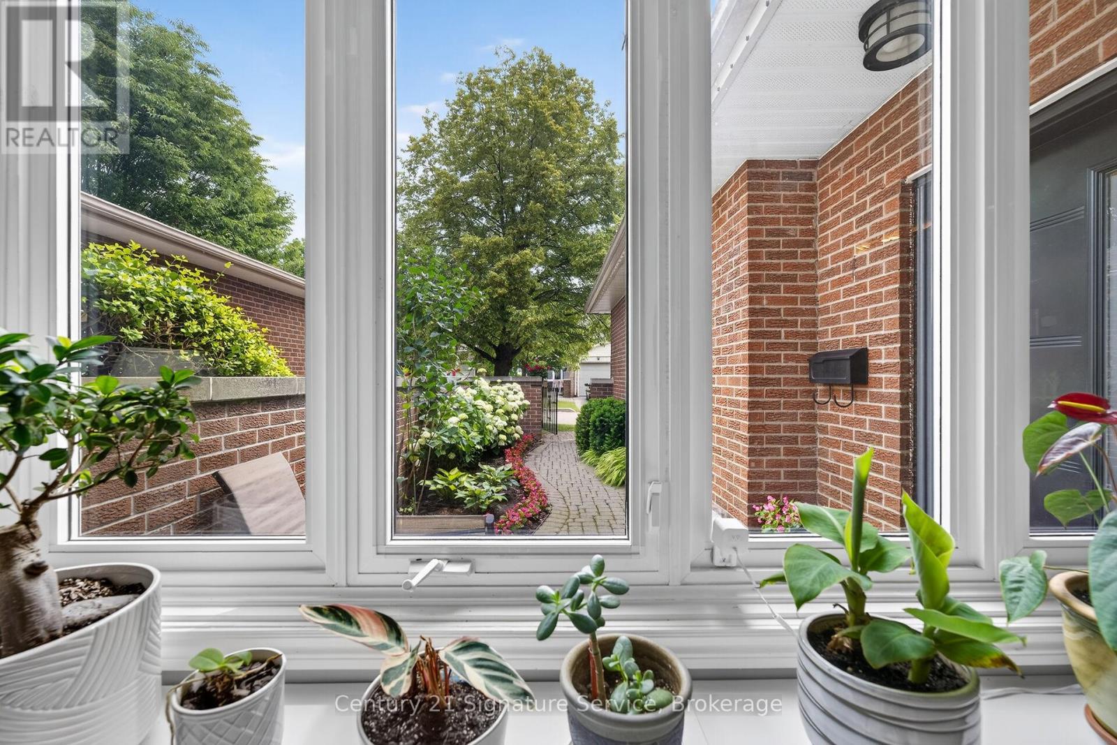 5183 Banting Court, Burlington, ON