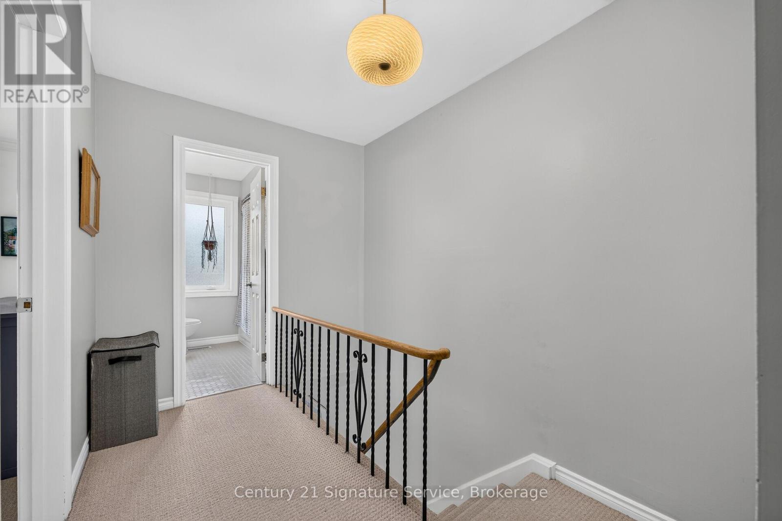 5183 Banting Court, Burlington, ON