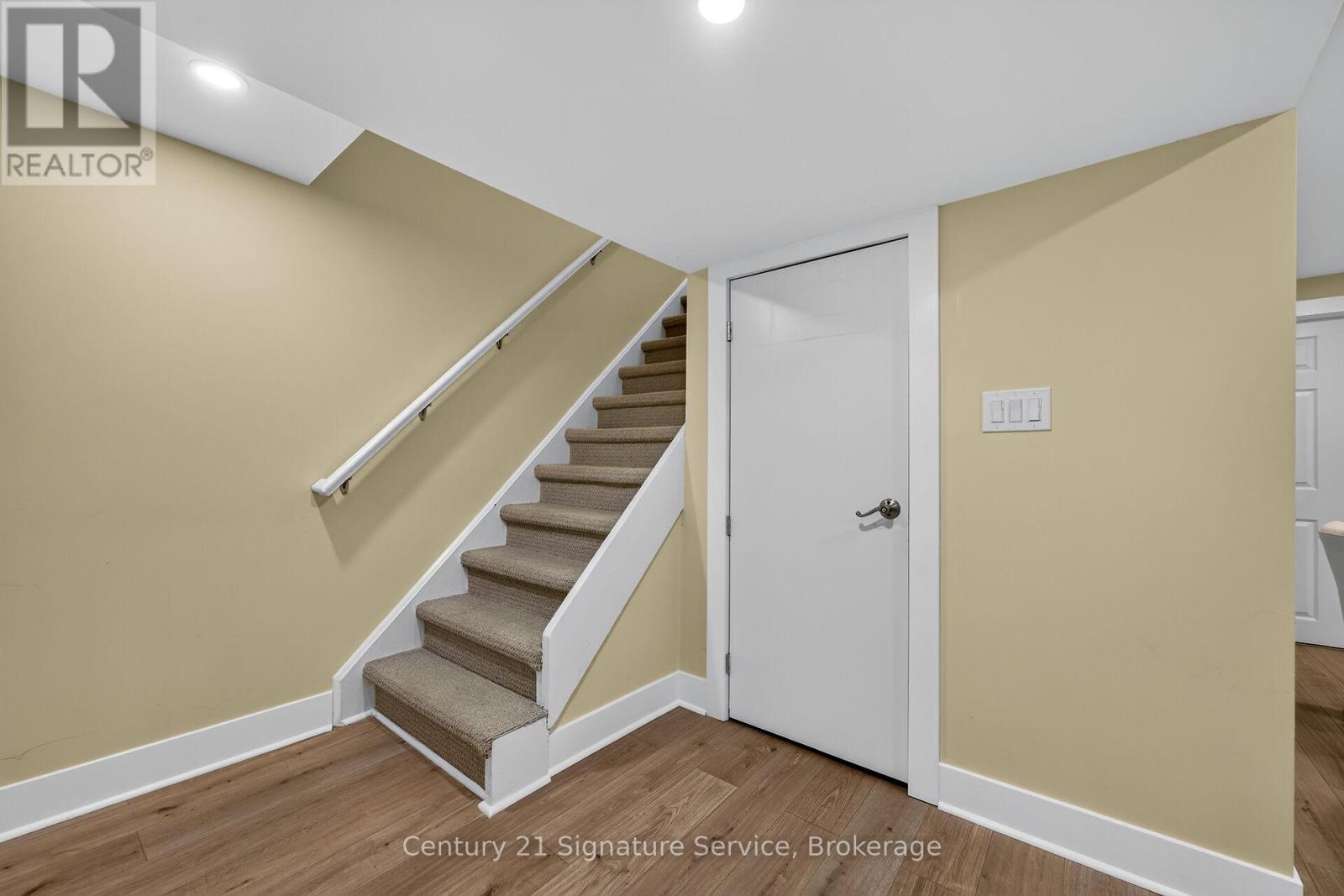 5183 Banting Court, Burlington, ON