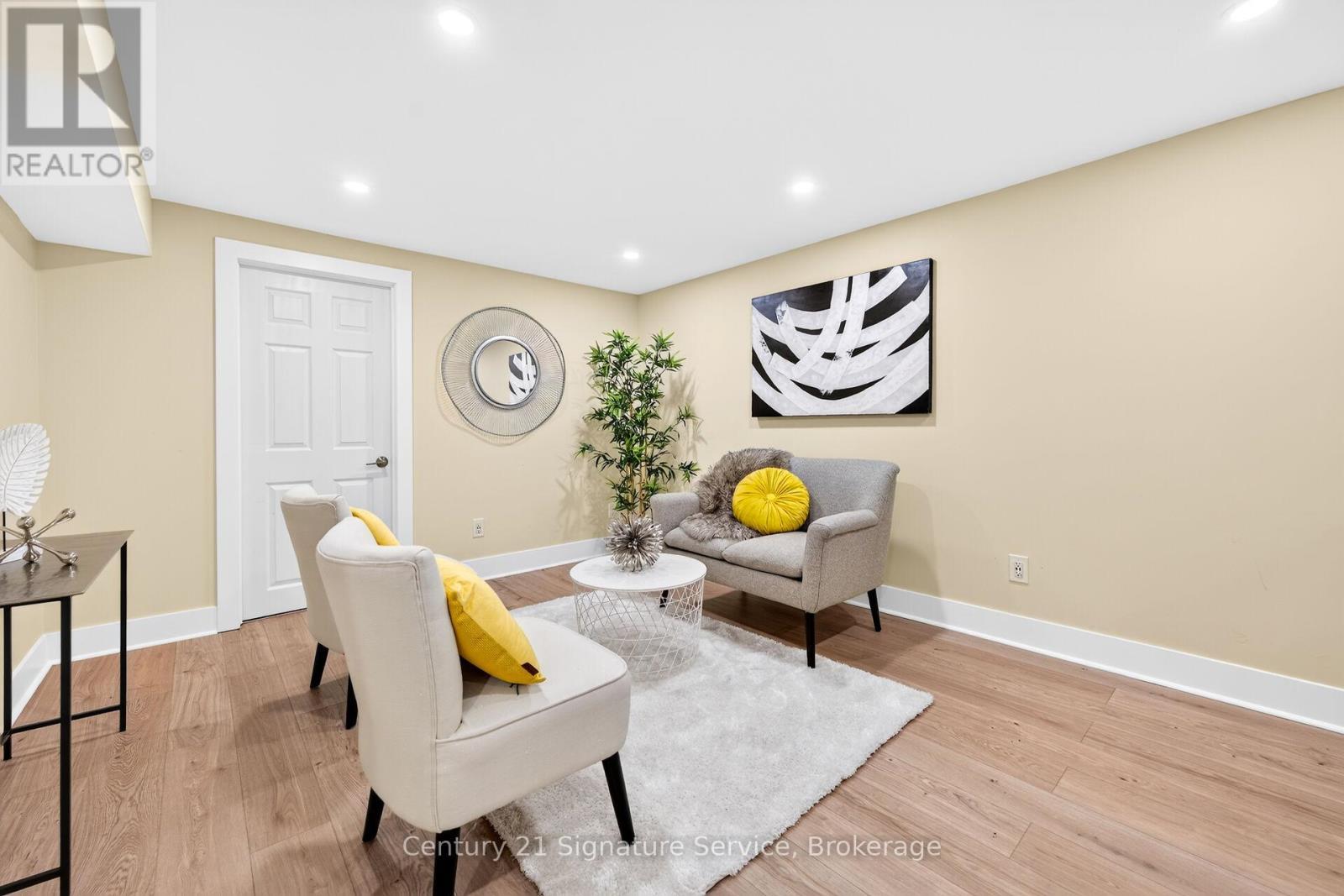 5183 Banting Court, Burlington, ON