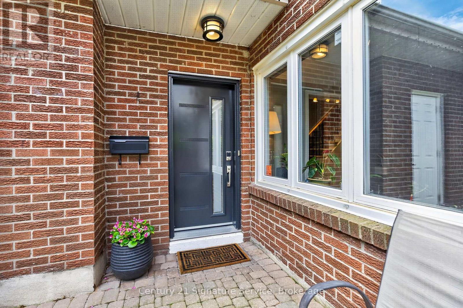 5183 Banting Court, Burlington, ON