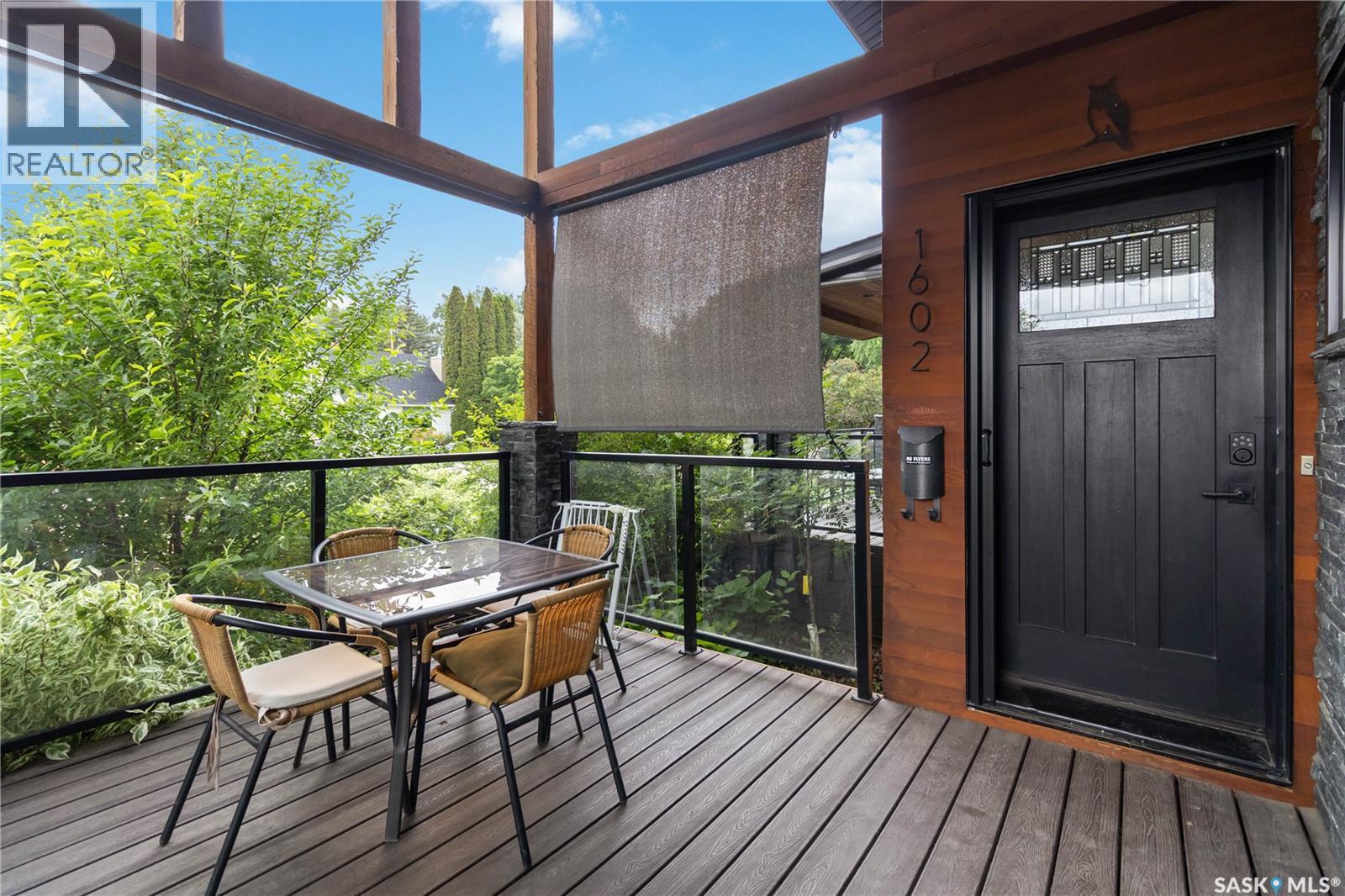 1602 Edward Avenue, Saskatoon, SK - Outdoor With Balcony With Exterior