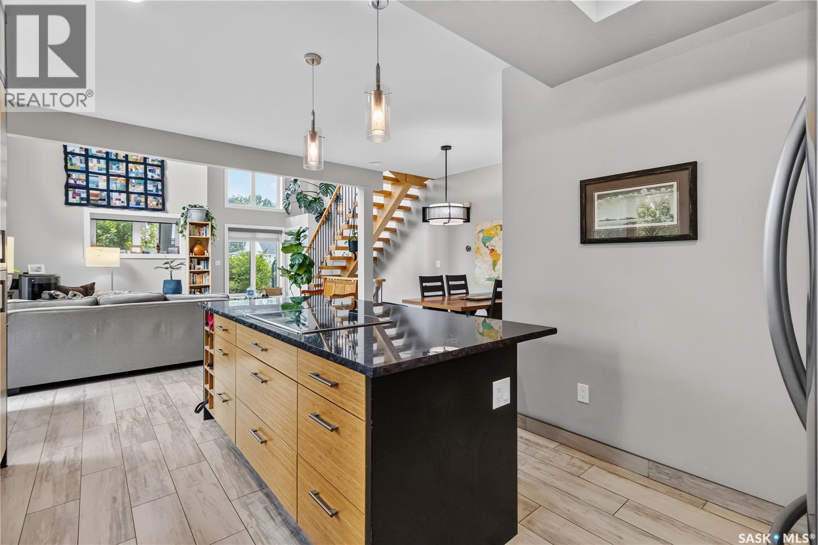 1602 Edward Avenue, Saskatoon, SK - Indoor Photo Showing Kitchen
