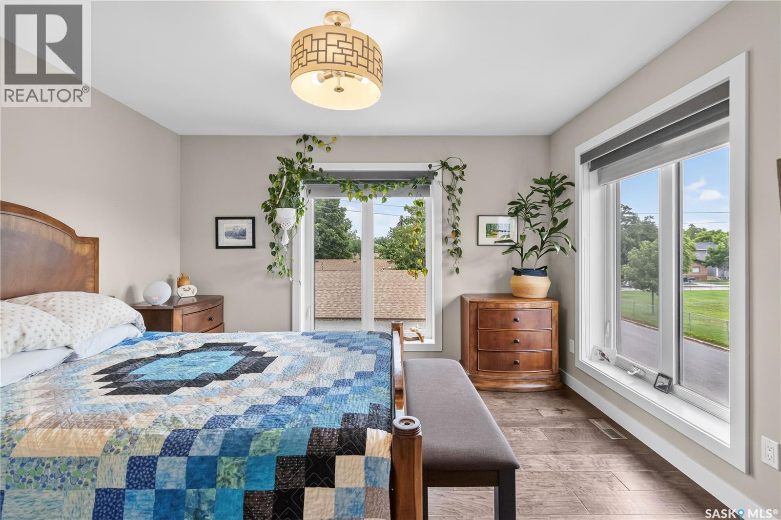 1602 Edward Avenue, Saskatoon, SK - Indoor Photo Showing Bedroom