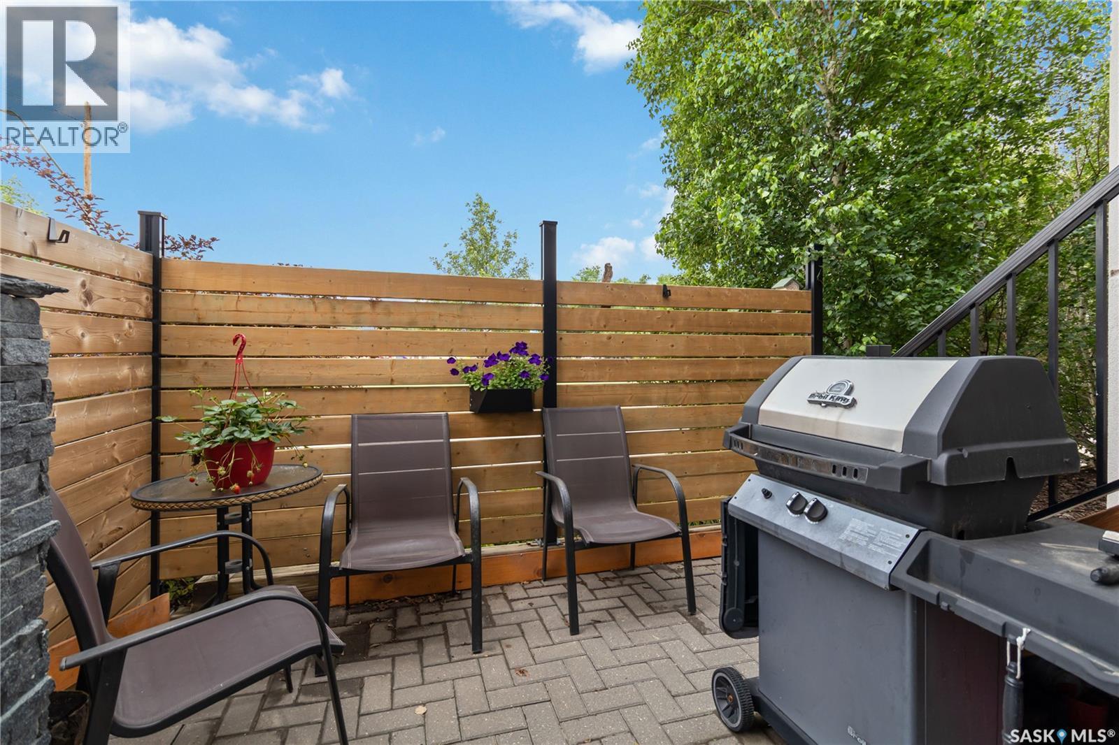 1602 Edward Avenue, Saskatoon, SK - Outdoor With Deck Patio Veranda