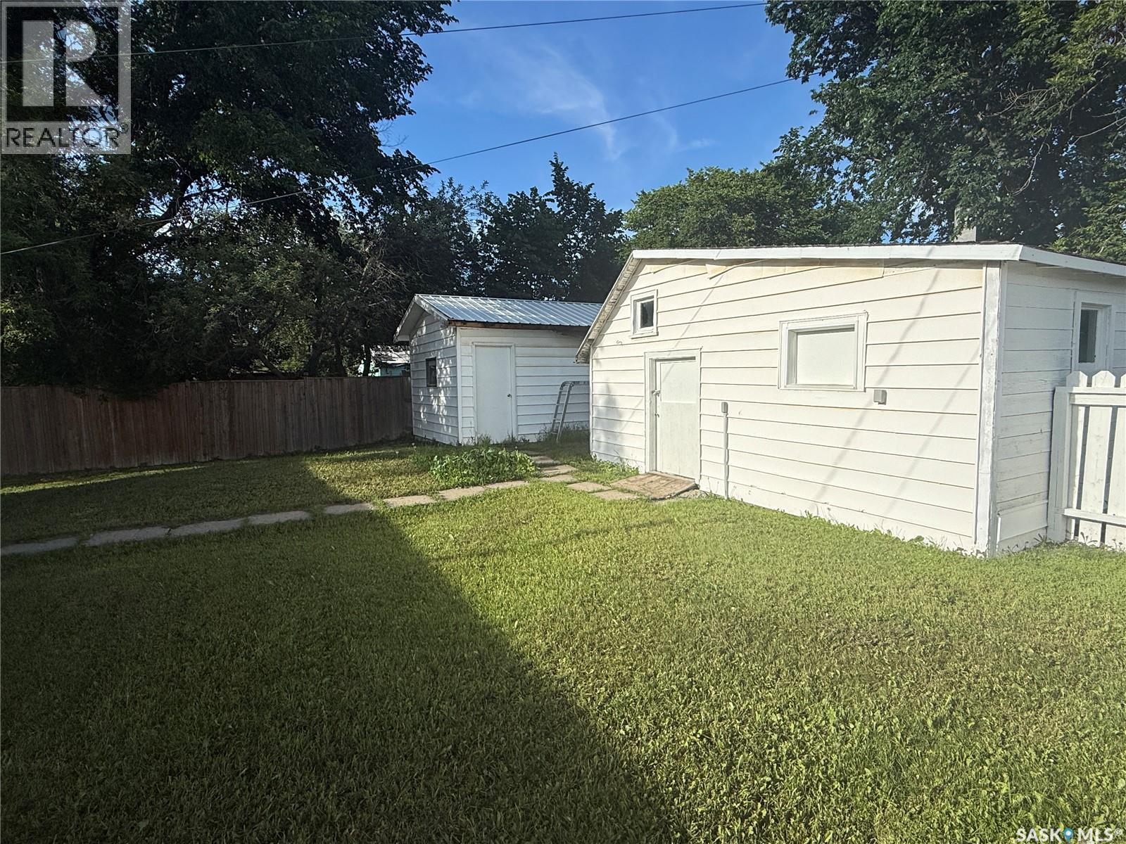 320 Government Road, Weyburn, SK