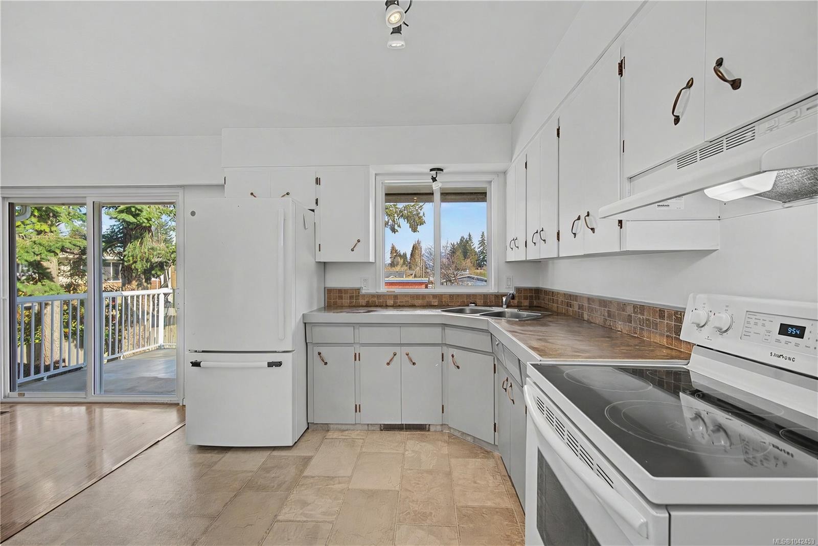 480 4Th Ave, Campbell River, BC