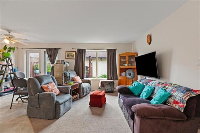10 Granger St, La Broquerie, MB