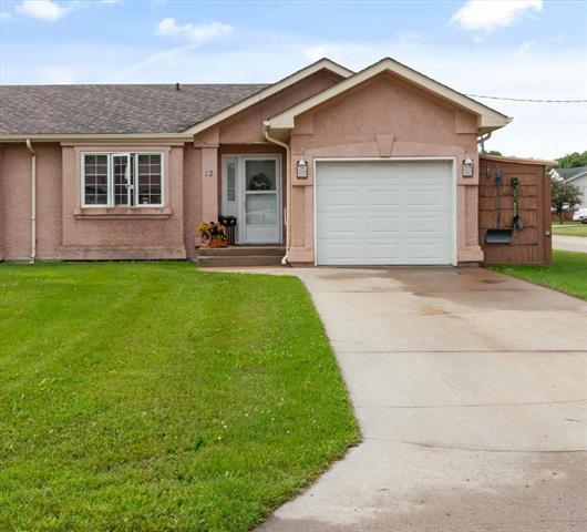 12 Granger St, La Broquerie, MB