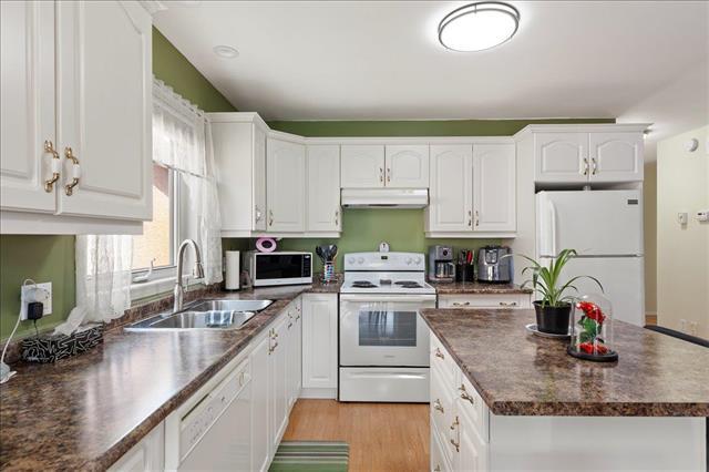 8 Granger St, La Broquerie, MB