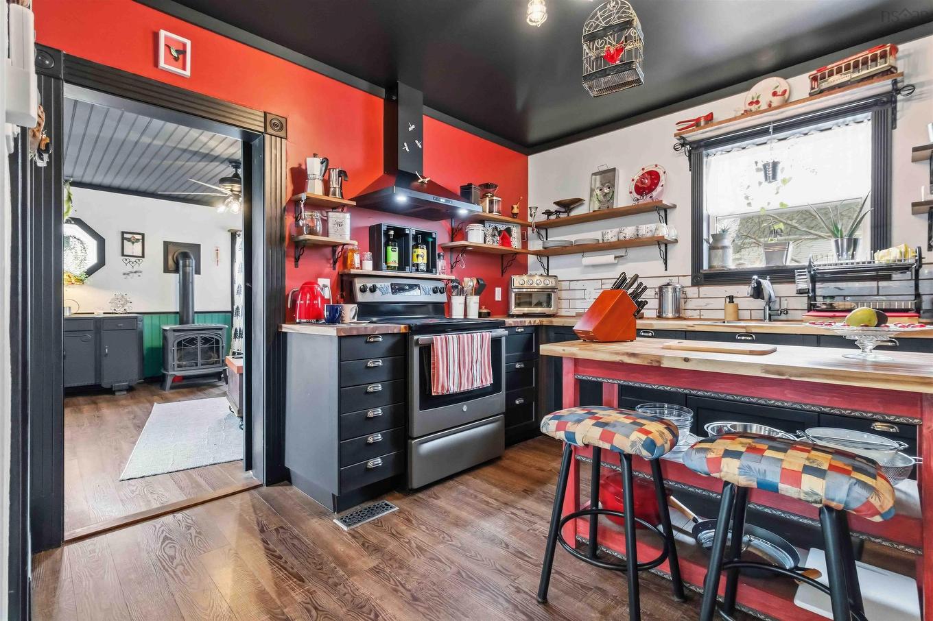 937 King Street, Bridgewater, NS