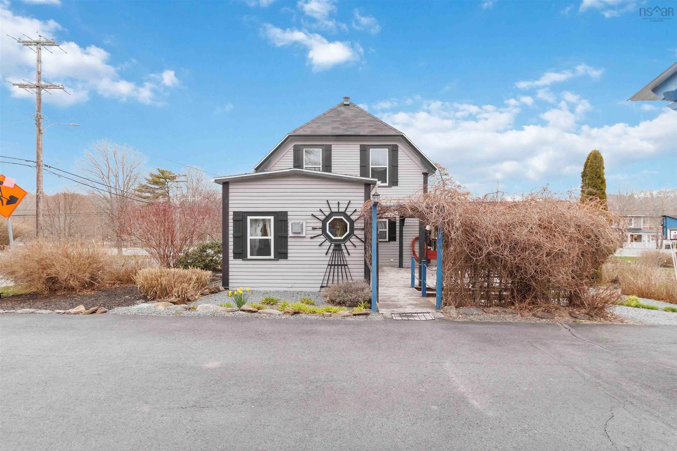 937 King Street, Bridgewater, NS