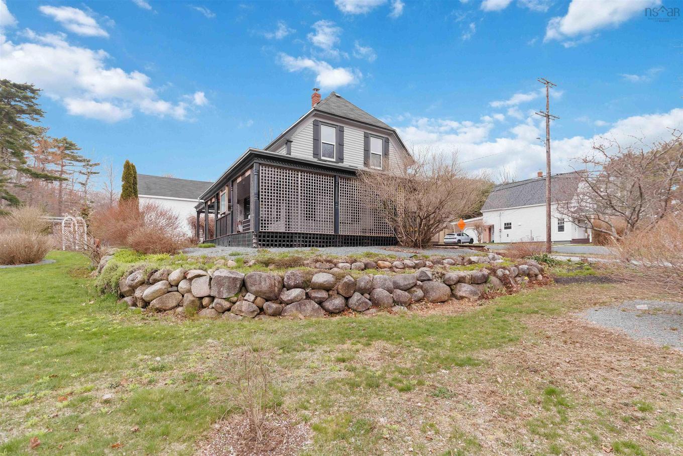 937 King Street, Bridgewater, NS