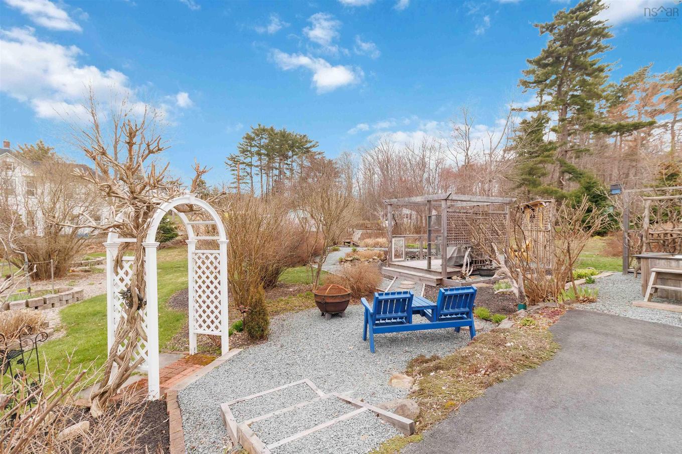 937 King Street, Bridgewater, NS