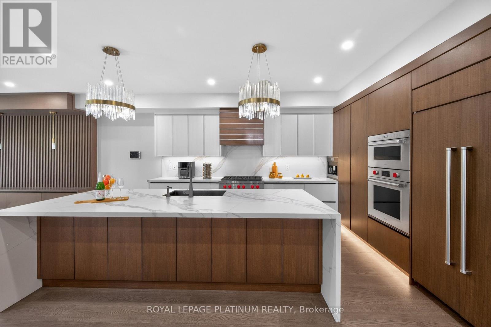 7 Arch Road, Mississauga, ON