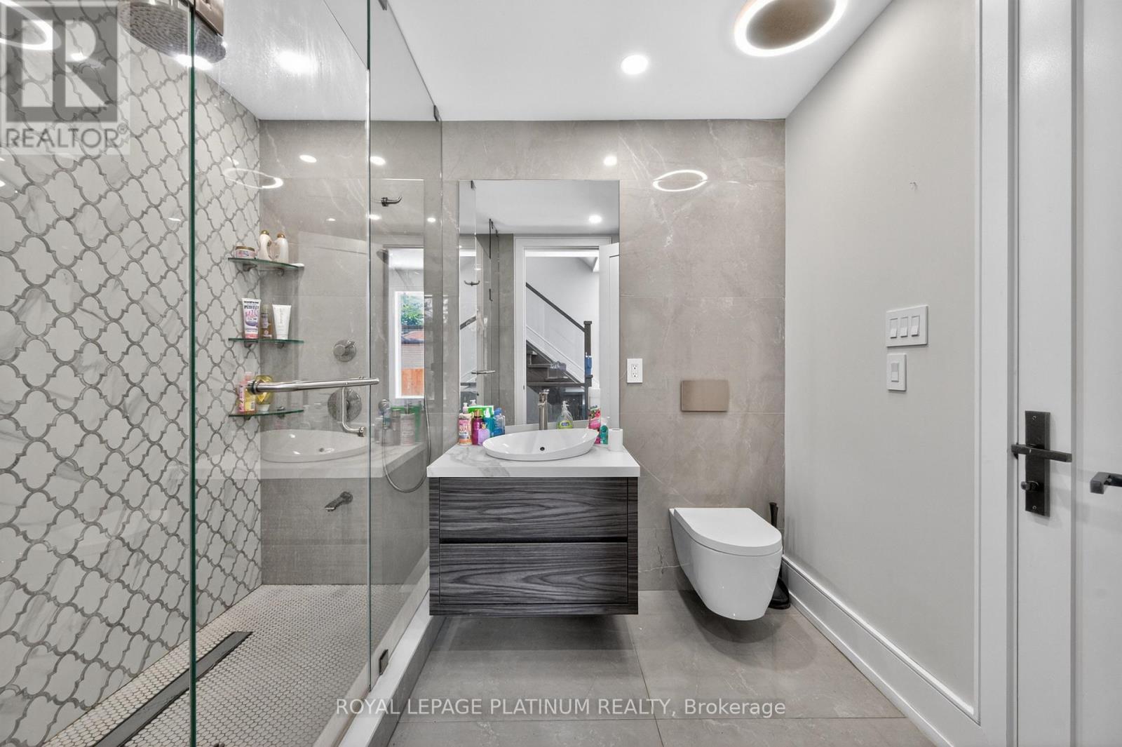 7 Arch Road, Mississauga, ON