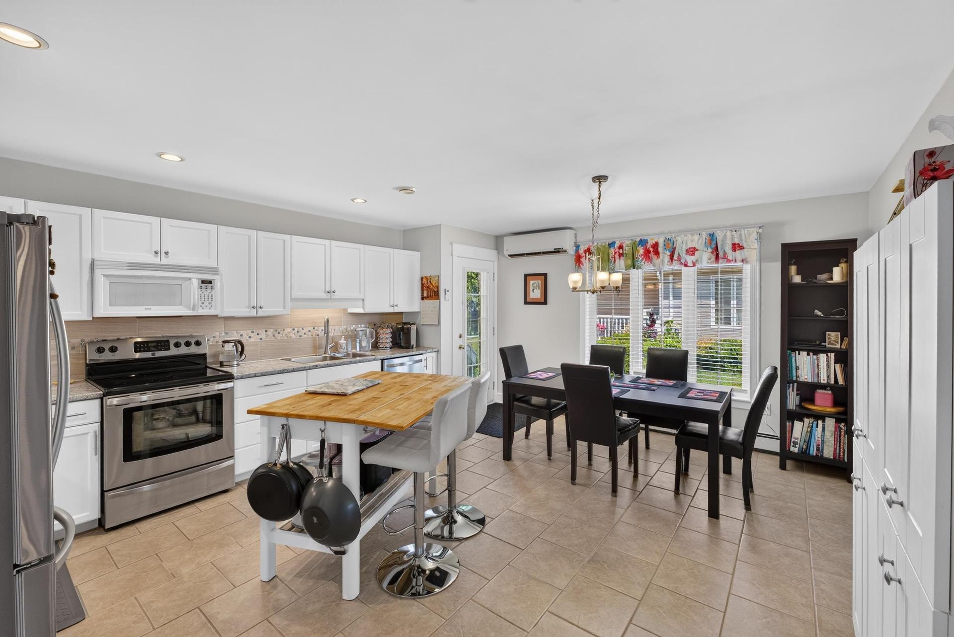 53 Hillside Avenue, Summerside, PE