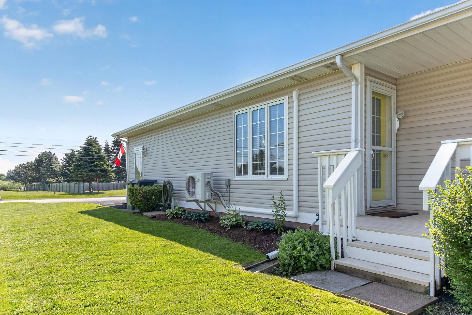 53 Hillside Avenue, Summerside, PE