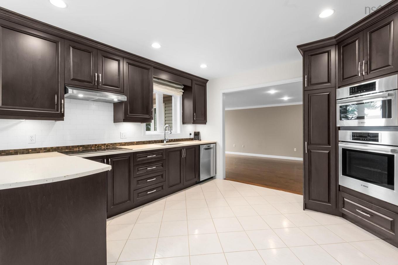 20 Cresthaven Drive, Halifax, NS
