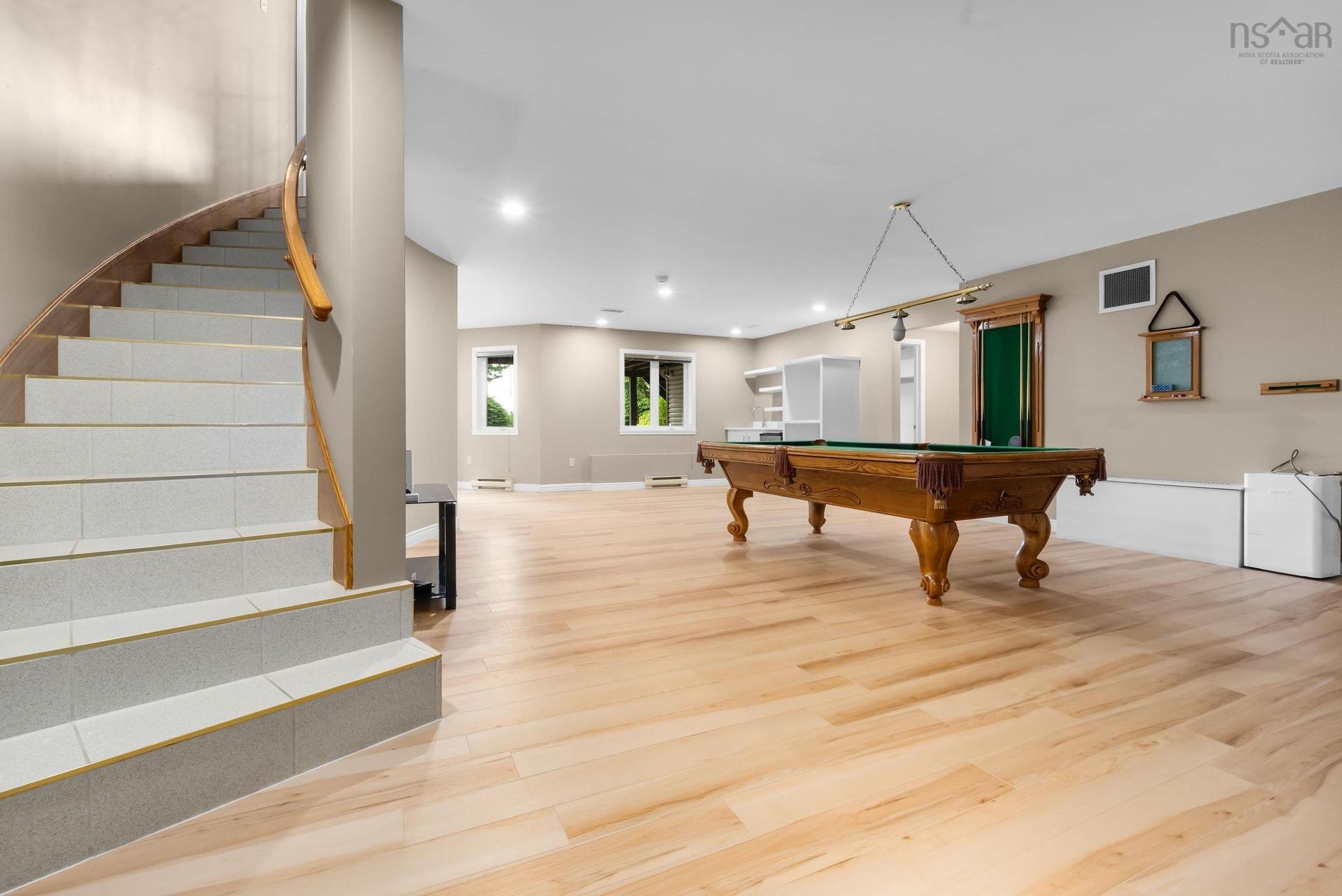 20 Cresthaven Drive, Halifax, NS