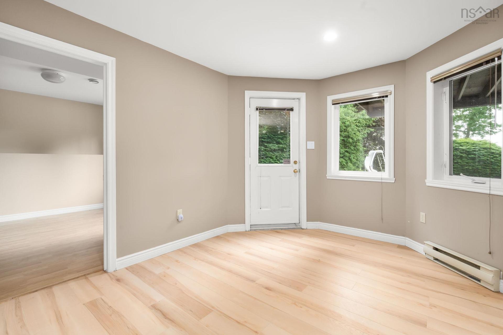 20 Cresthaven Drive, Halifax, NS