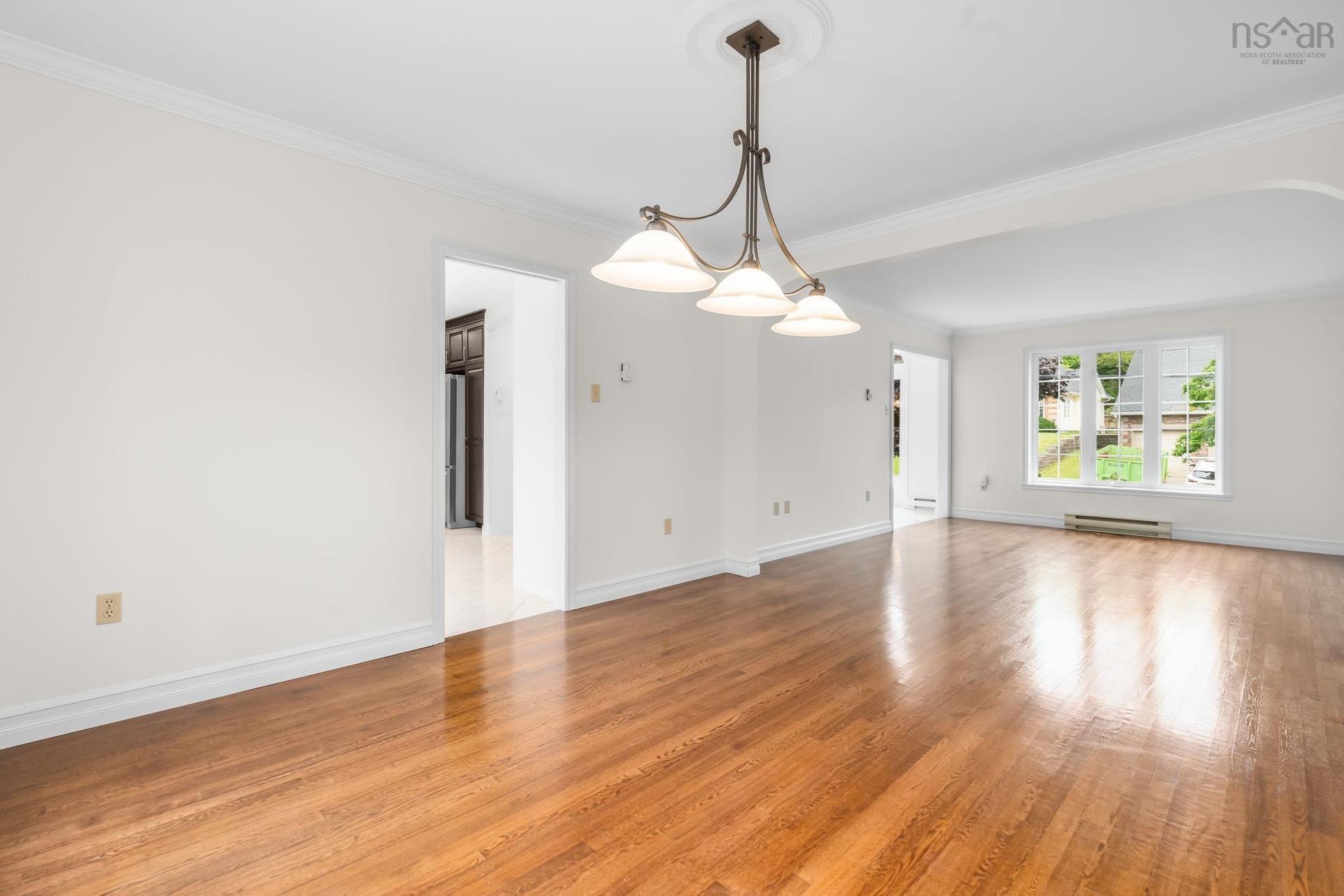 20 Cresthaven Drive, Halifax, NS