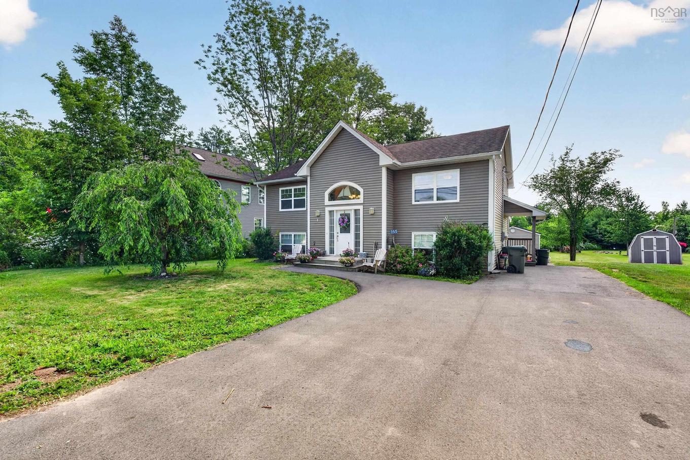 355 College Road, Windsor, NS