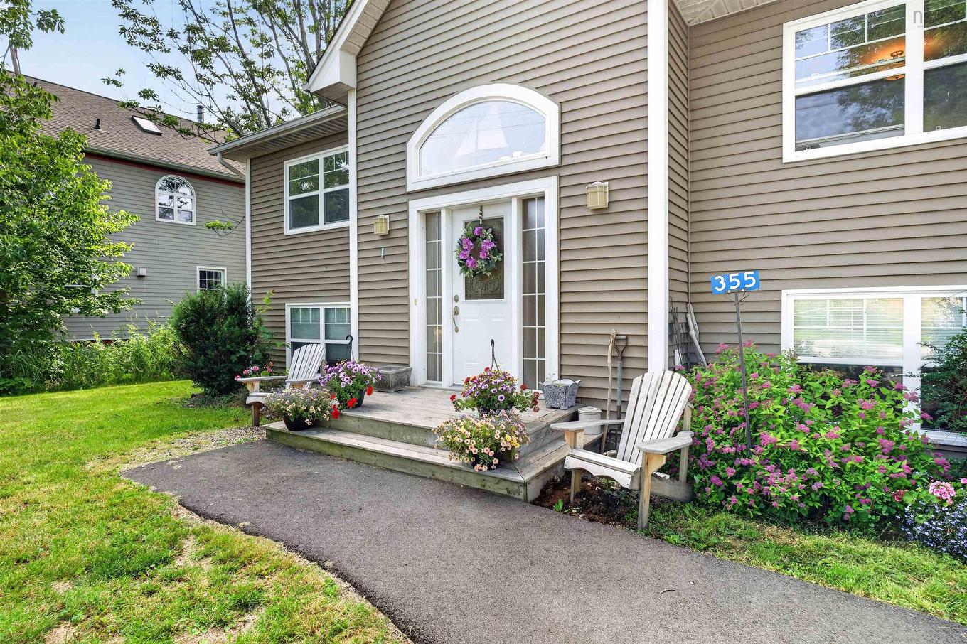 355 College Road, Windsor, NS