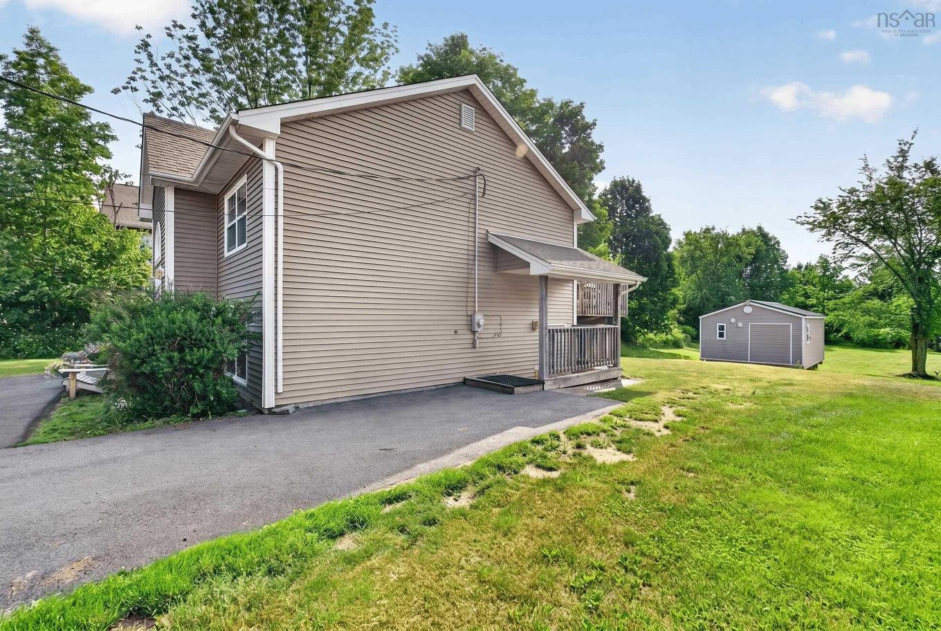 355 College Road, Windsor, NS