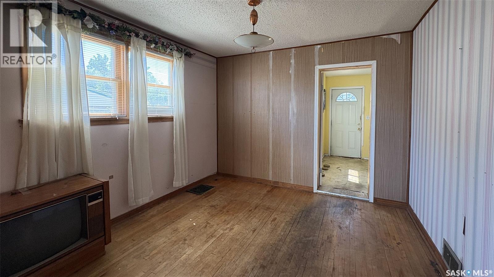 1310 Angus Street, Regina, SK