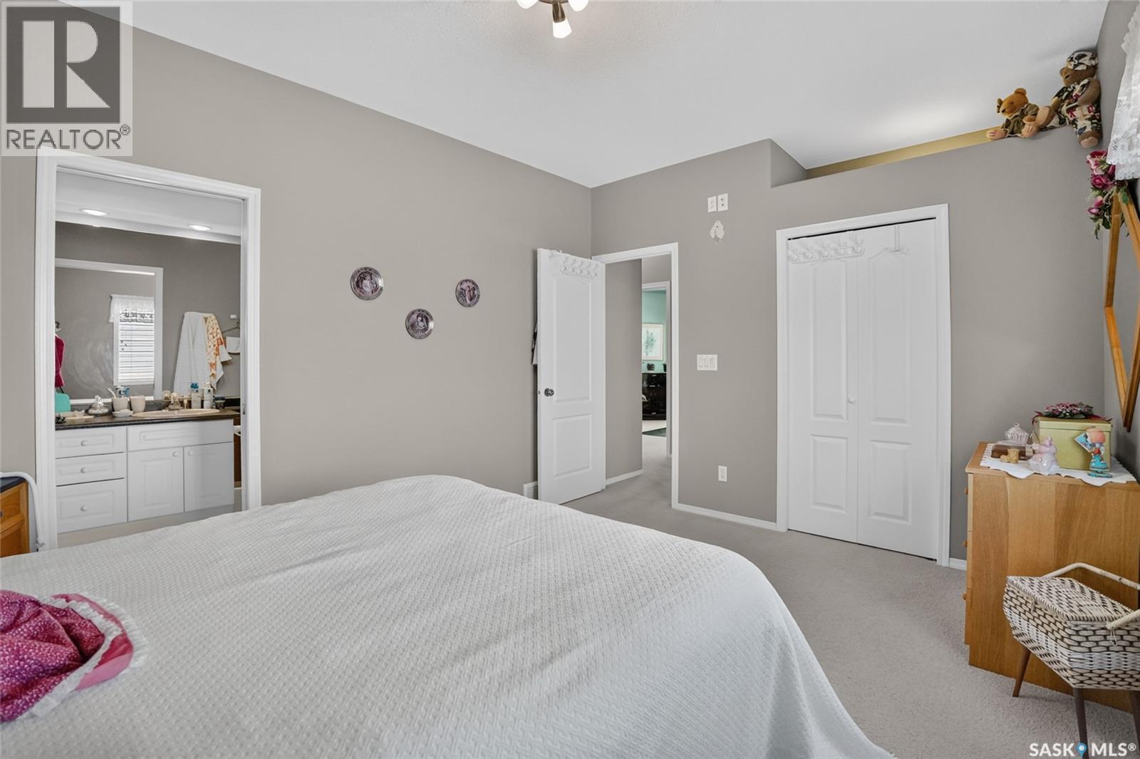 307 Sumner Lane, Saskatoon, SK