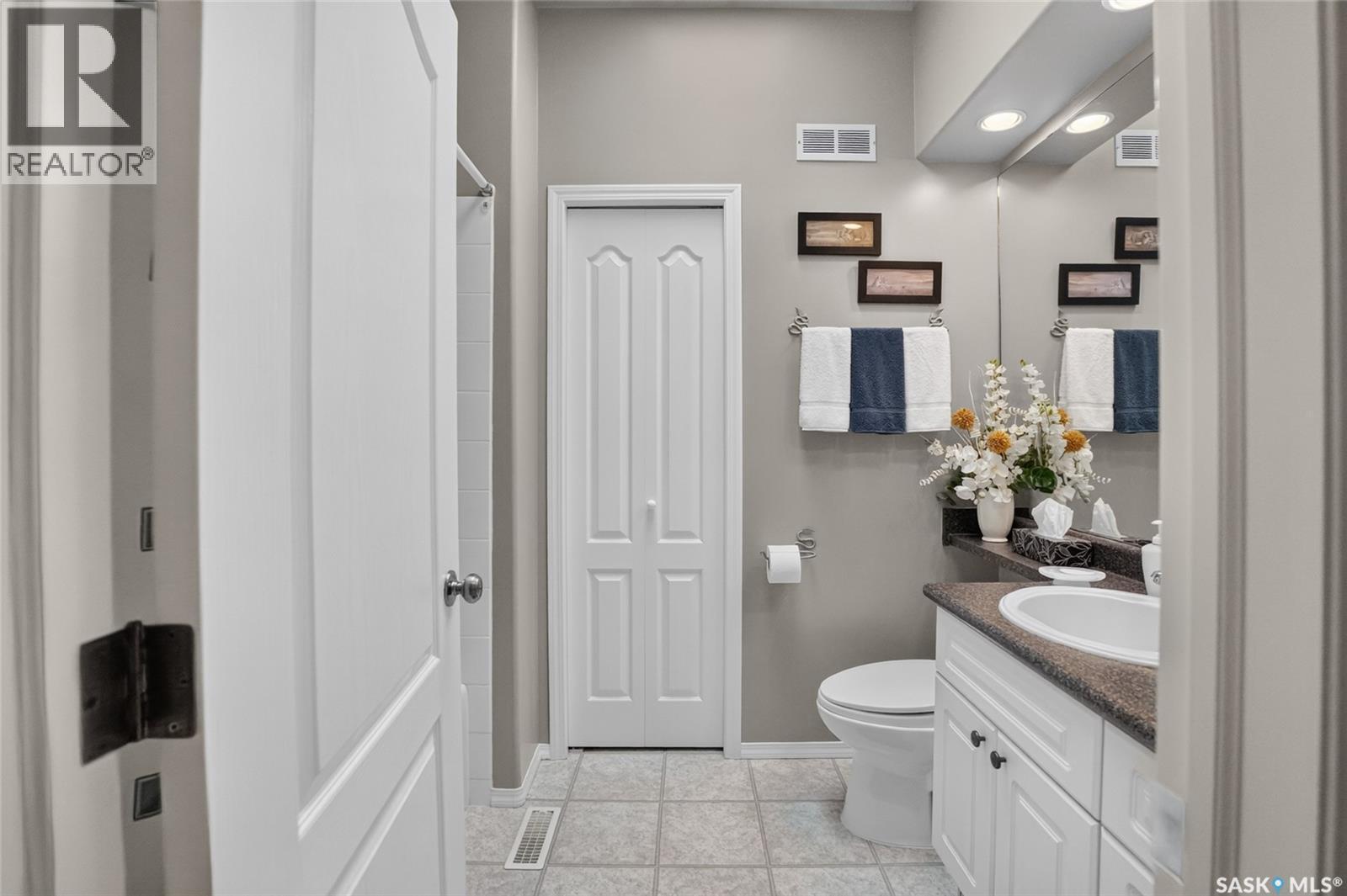 307 Sumner Lane, Saskatoon, SK
