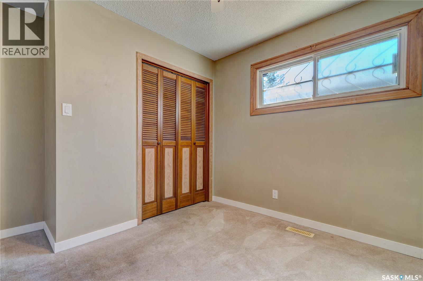 119 Bothwell Crescent, Regina, SK