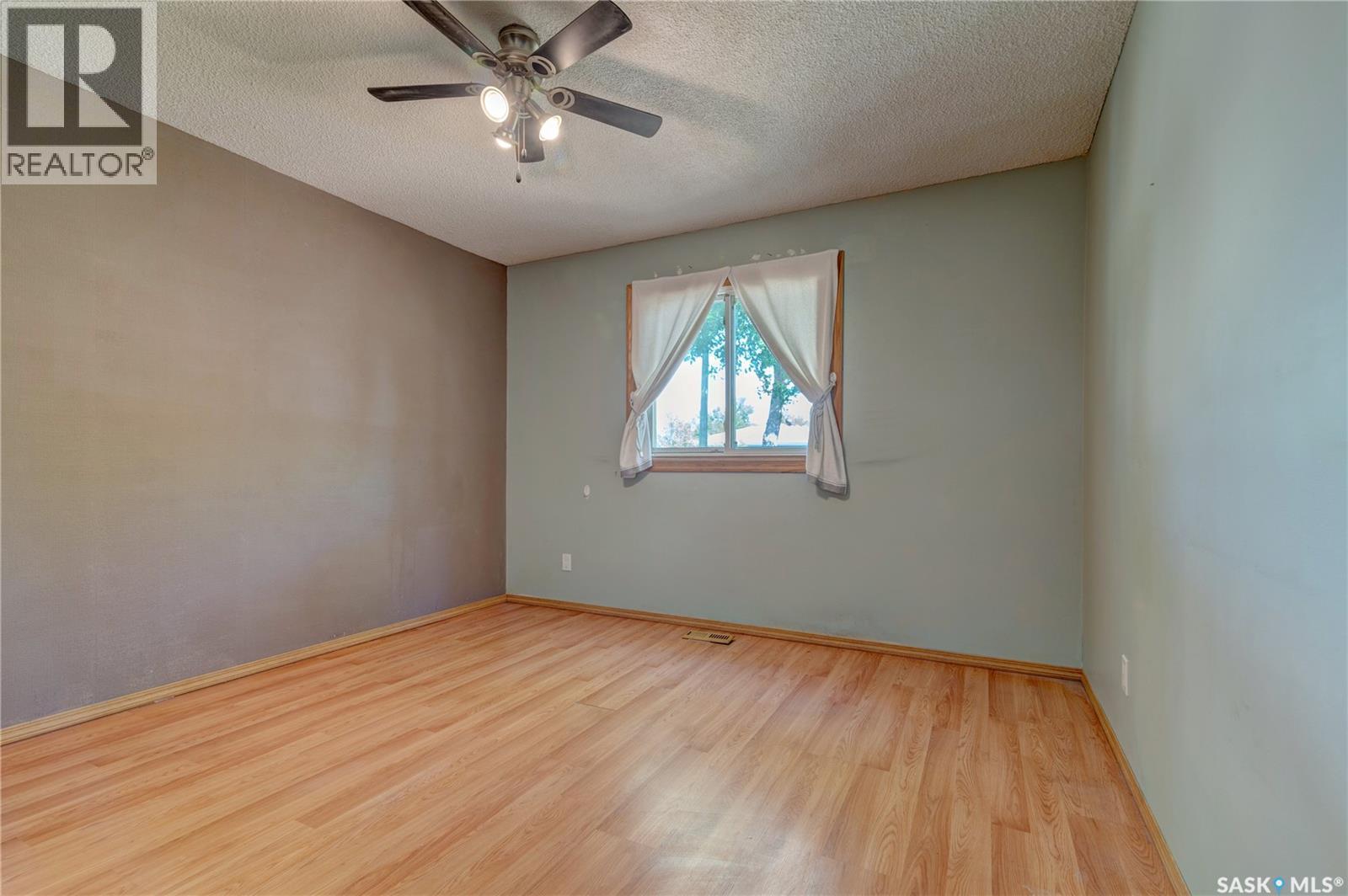 119 Bothwell Crescent, Regina, SK