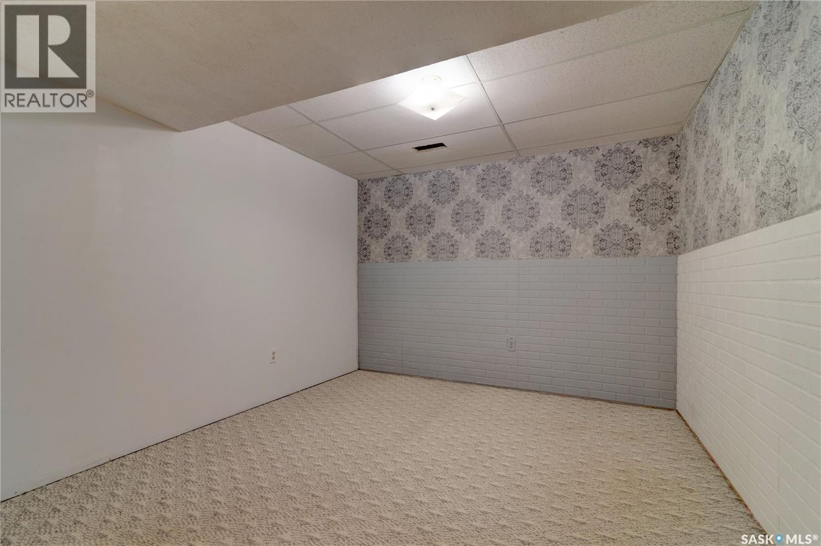 119 Bothwell Crescent, Regina, SK