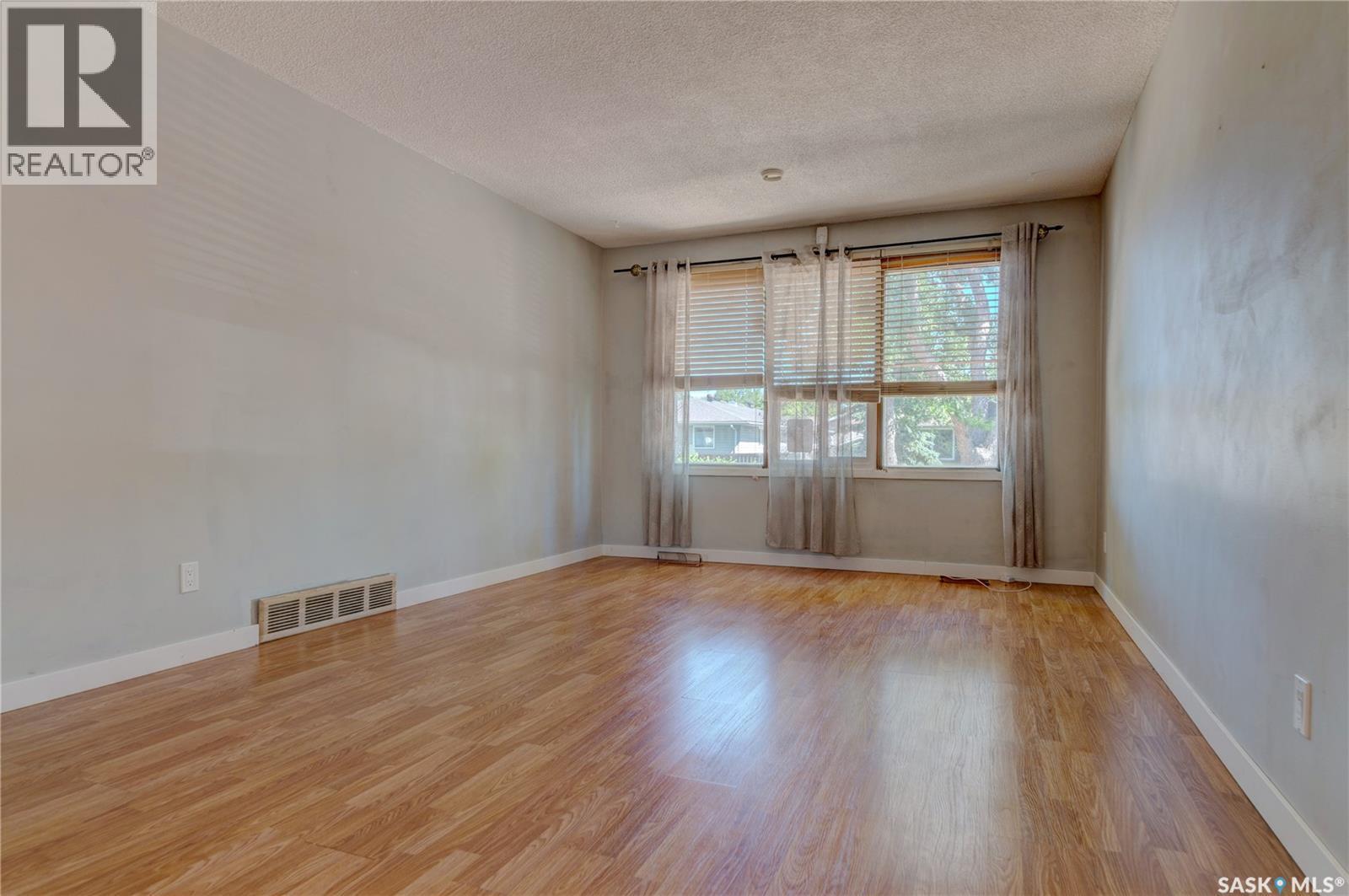 119 Bothwell Crescent, Regina, SK