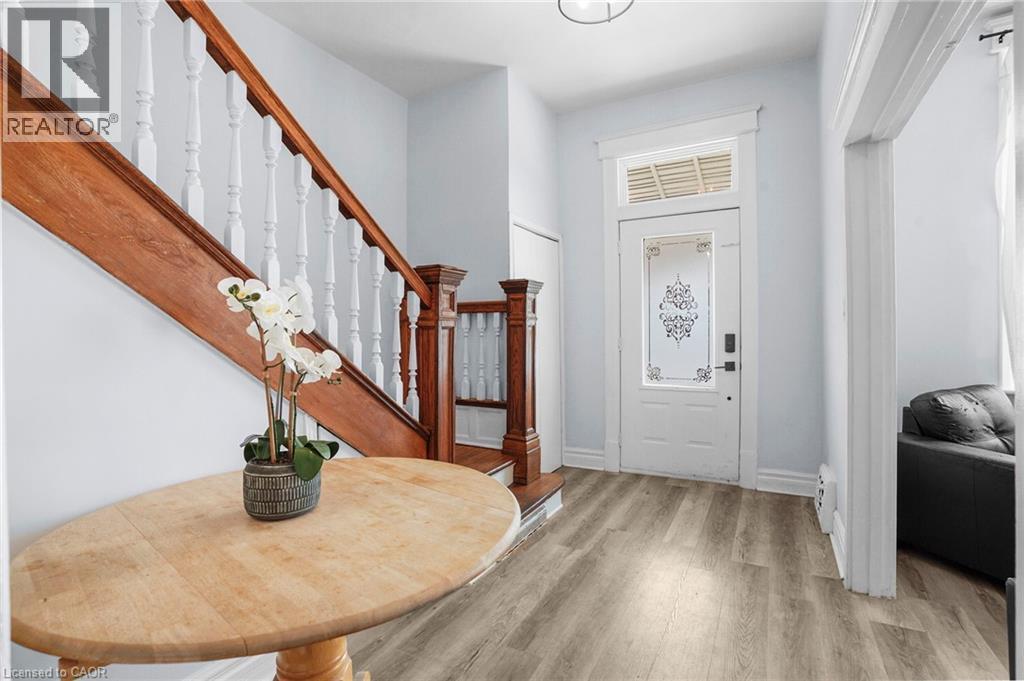 11 Wright Avenue, Hamilton, ON