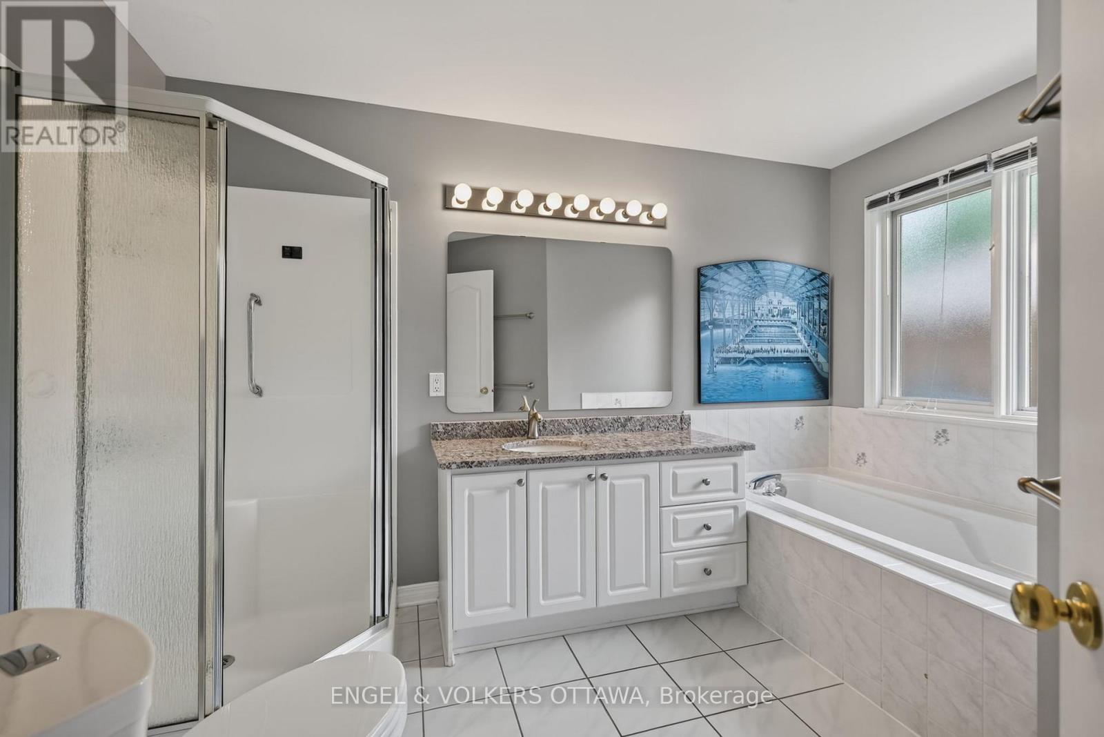 10 Waterthrush Crescent, Ottawa, ON
