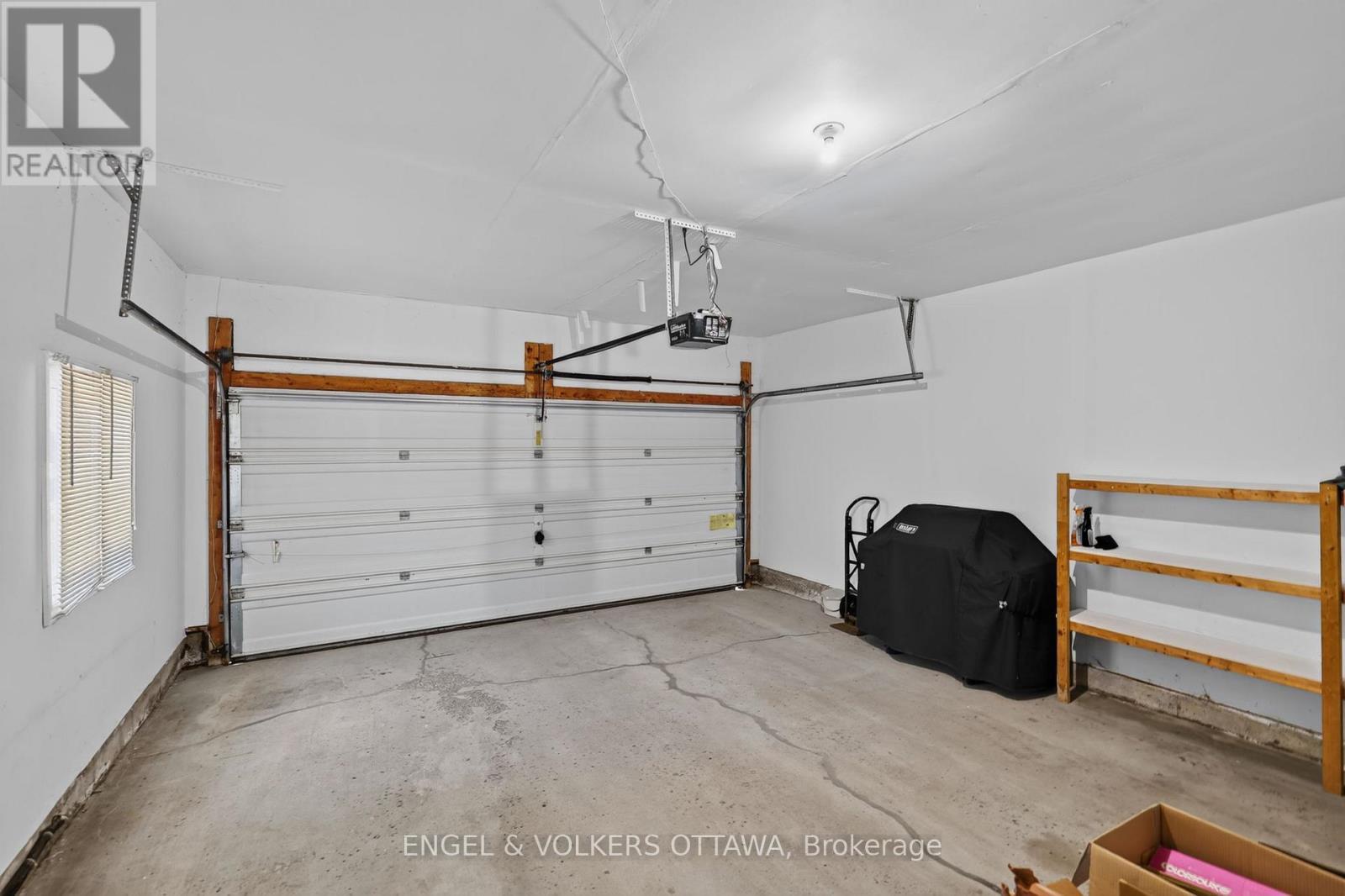 10 Waterthrush Crescent, Ottawa, ON