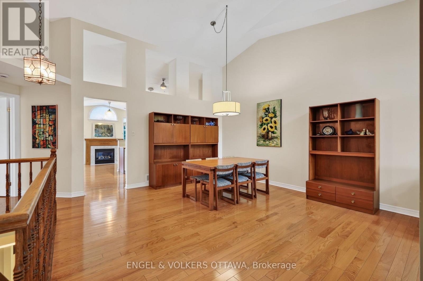 10 Waterthrush Crescent, Ottawa, ON