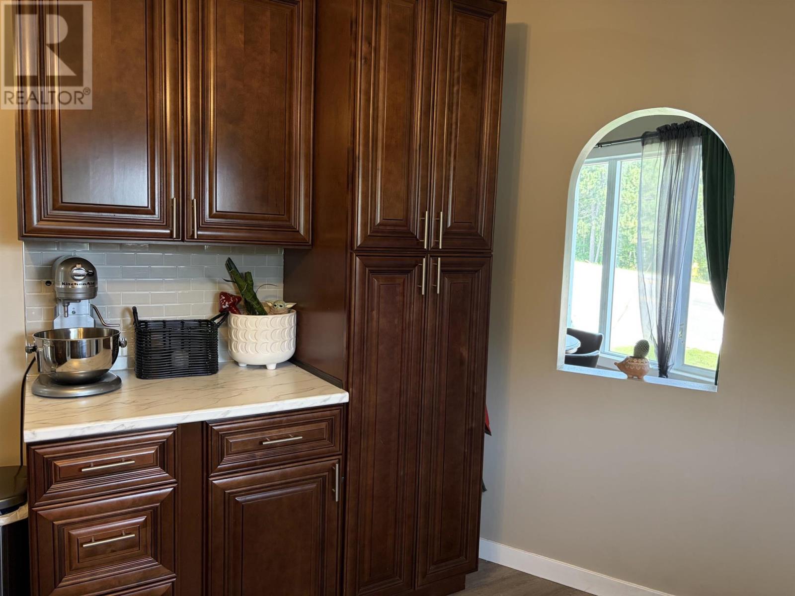 77 Hillside Dr S, Elliot Lake, ON - Indoor