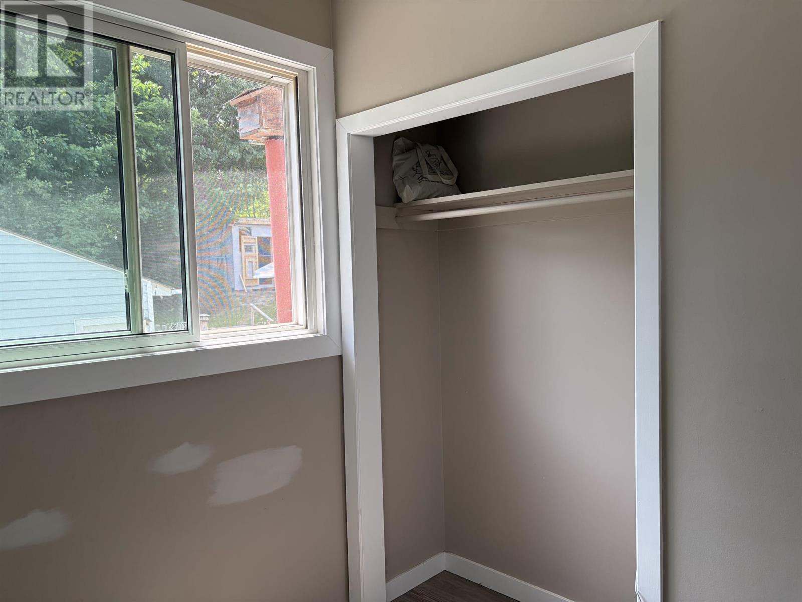 77 Hillside Dr S, Elliot Lake, ON - Indoor